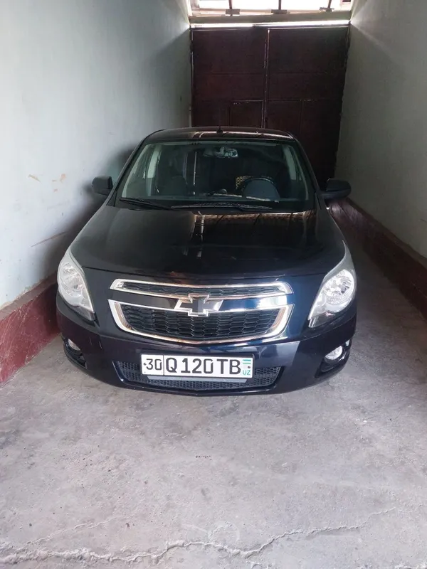 Chevrolet Cobalt sotiladi 3 Chevrolet Cobalt sotiladi 3