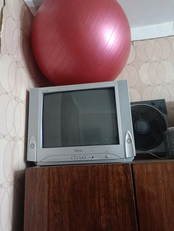 Продам телевизор за 25000,на запчасти 3 Продам телевизор за 25000,на запчасти 3