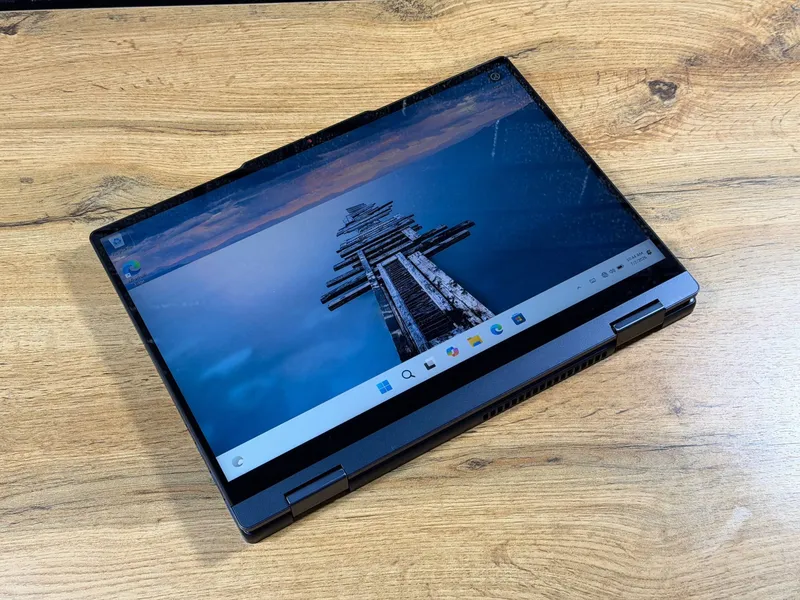 Lenovo x360 2in1 core 5 1 Lenovo x360 2in1 core 5 1