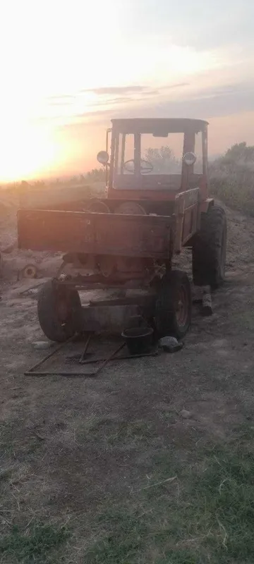 Traktor T16 naxadu 4 Traktor T16 naxadu 4
