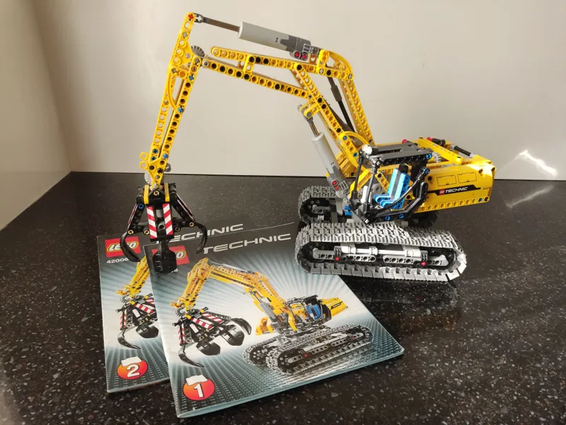 Набор LEGO Technic 42006. Экскаватор. — фото 1