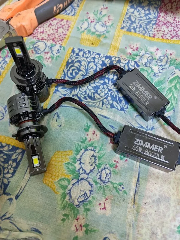 Лампы led . Очень явкие. 2