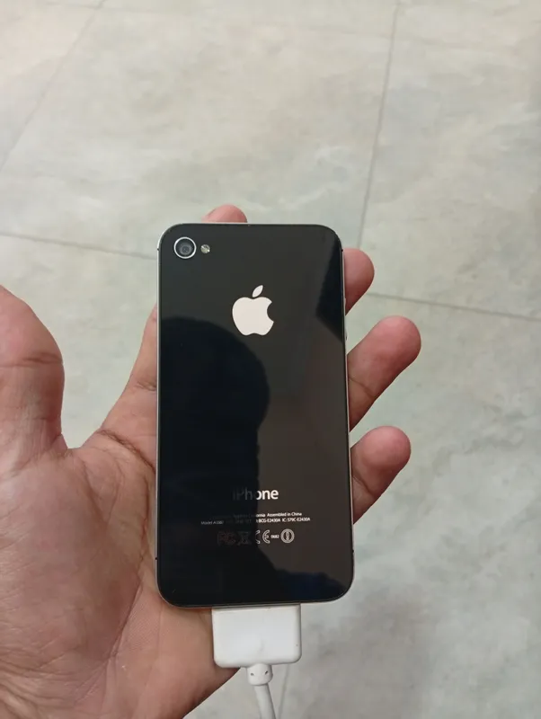 apple Iphone 4 2 apple Iphone 4 2