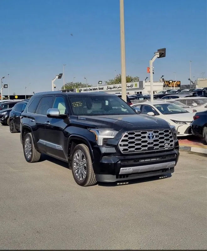 Toyota Sequoia Capstone 2025 год 1 Toyota Sequoia Capstone 2025 год 1