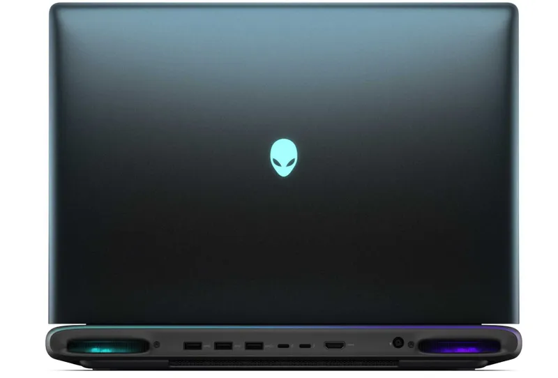 новый Alienware 16" Area-51 Ultra 9/ 32gb/ 1Tb / 5080 6 новый Alienware 16" Area-51 Ultra 9/ 32gb/ 1Tb / 5080 6