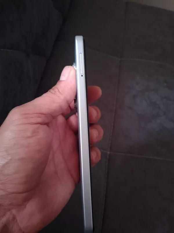 Infinix 60i сотилади почти новый 1 Infinix 60i сотилади почти новый 1