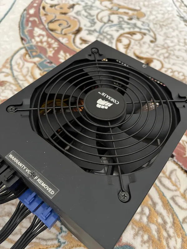 Блок питание Corsair 750W Professional 1