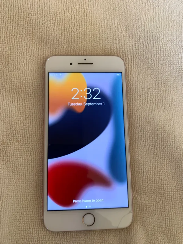 iPhone 7+ 128 ГБ, идеальное состояние, золотой, фиолетовый 2 iPhone 7+ 128 ГБ, идеальное состояние, золотой, фиолетовый 2