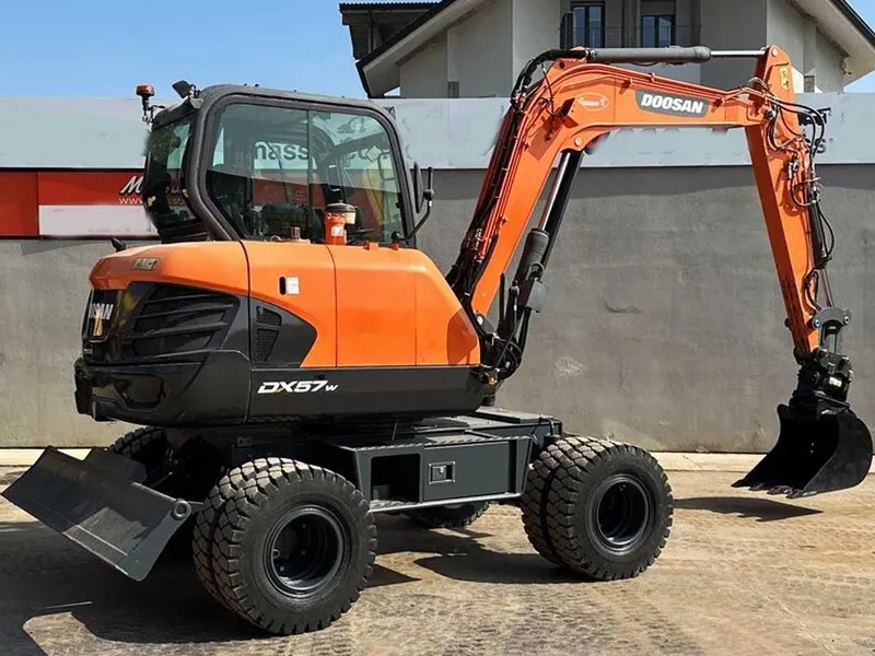 Колесный экскаватор Doosan DX57 W-5 — фото 3