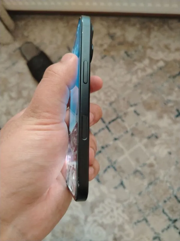 iPhone 16 2 iPhone 16 2