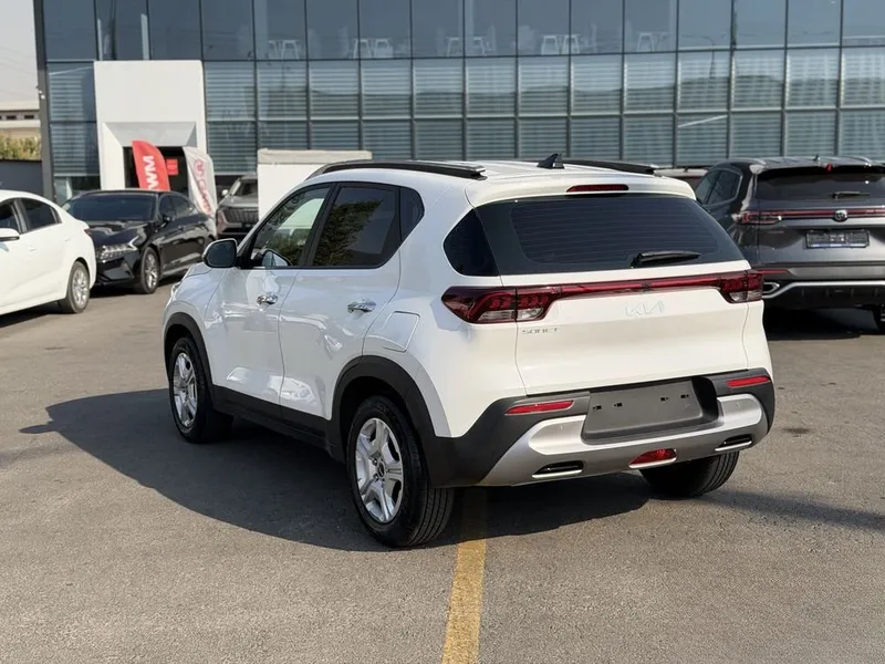 Kia Sonet 2024, 2-я позиция 4 Kia Sonet 2024, 2-я позиция 4