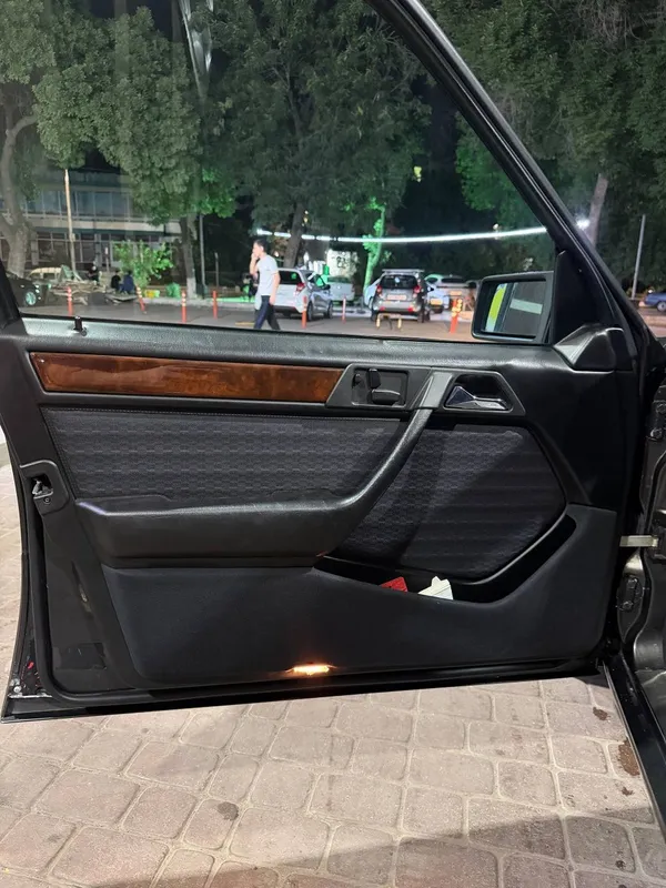 Продаётся Mercedes Benz w124 E320 отличном состоянии 5 Продаётся Mercedes Benz w124 E320 отличном состоянии 5
