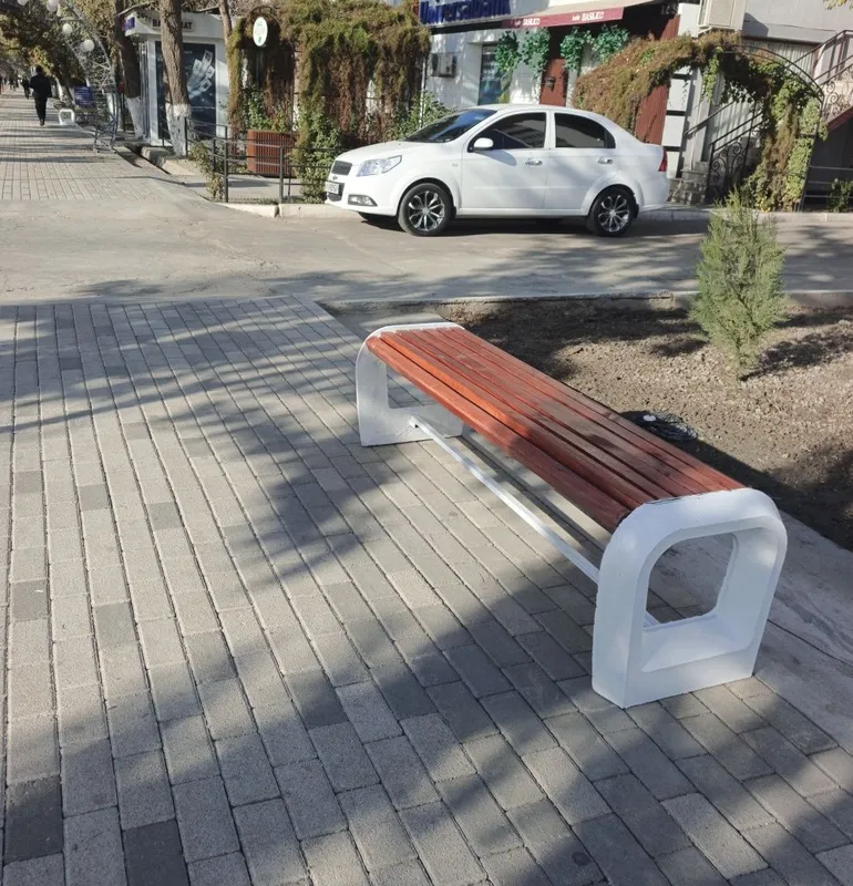 Скамейка, урна , кашпо