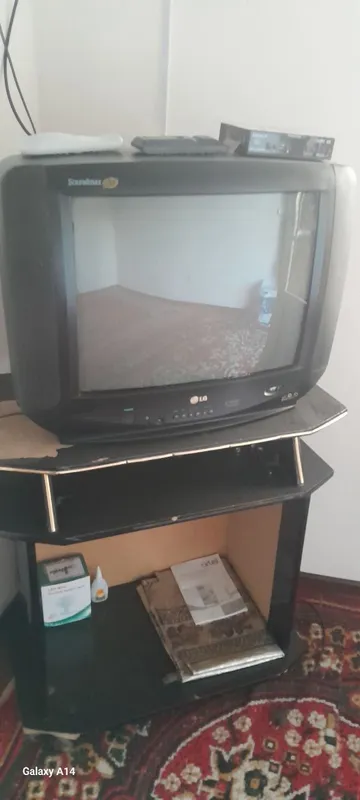 LG televizor sotiladi