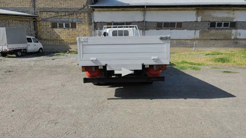 Исузи (Isuzu) Сотилади 2 Исузи (Isuzu) Сотилади 2