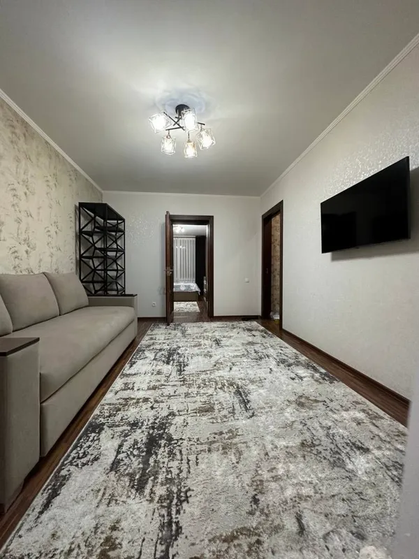 Продается квартира ЦУМ 8