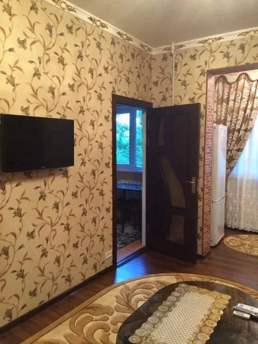 Продаётся 2-комнатная квартира, 46 м², 2/4, Яккасарайский район 4