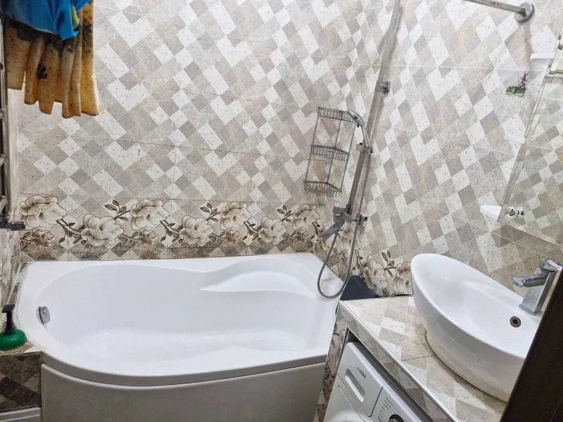 Yangi hayot tumanida 2 xonali uy arenda 9