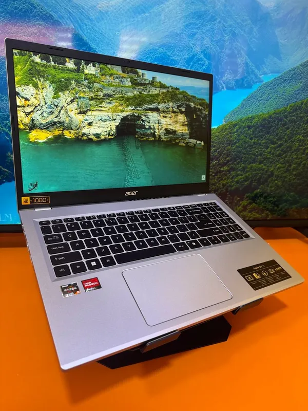 Ноутбук Acer Aspire