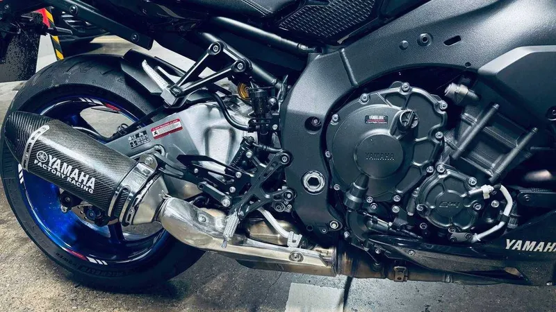 Yamaha MT-10 SP 2023 | 39 200 км — фото 5