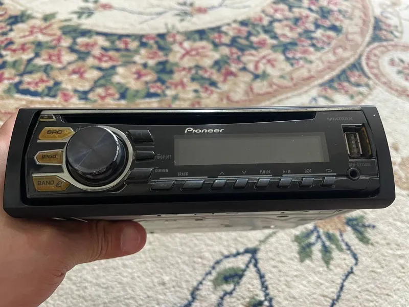 Продаётся магнитола Pioneer 1 Продаётся магнитола Pioneer 1