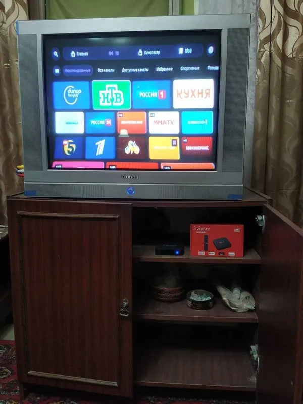 Телевизор ROISON и Android TV 1