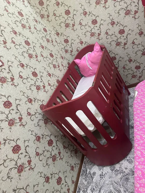 Детская кроватка Производство Дубаи (chicco) Детская кроватка Производство Дубаи (chicco)