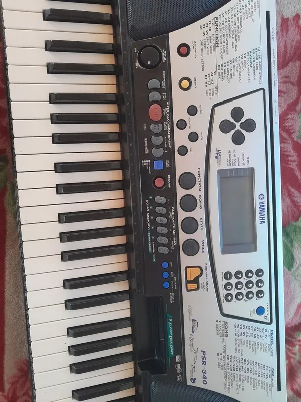 Yamaha PSR-343 elektron pianina 4