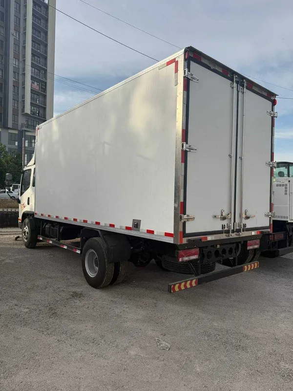 Автофургон рефрижератор FAW Tiger V (22 м³, -5⁰C), VUM1110 — фото 2