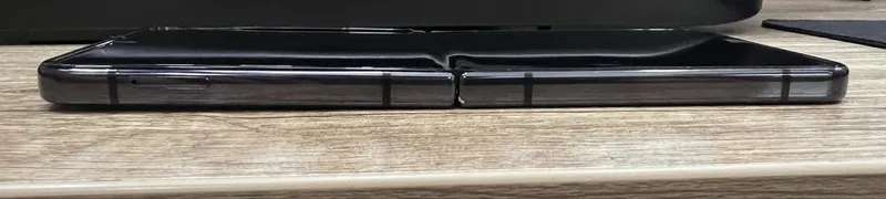 Продам Samsung Galaxy Z Flip 4 Б.У Внутренний экран не работает — фото 4