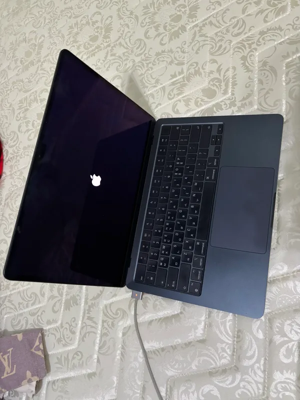 Macbook Air M3 14 2 Macbook Air M3 14 2