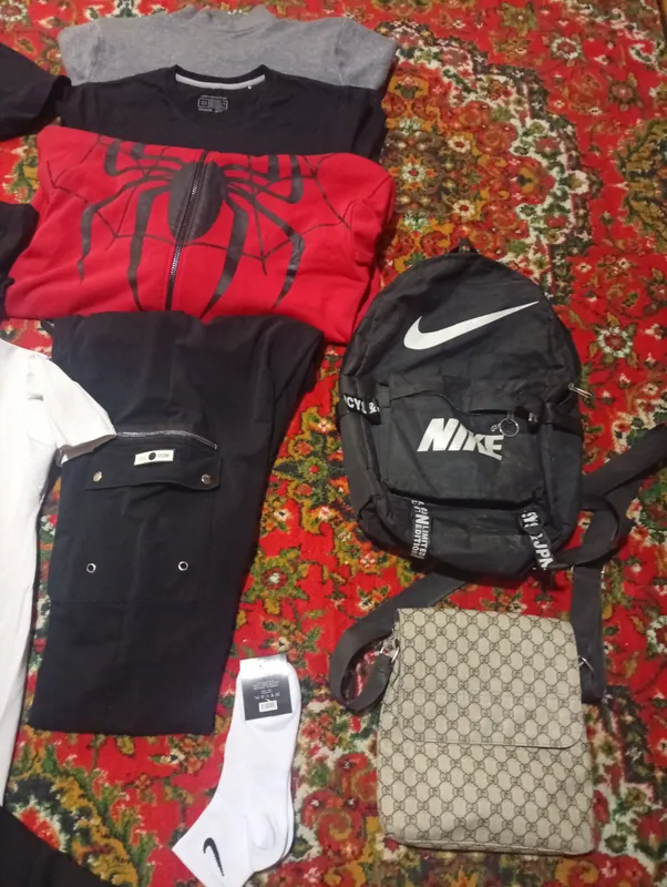 Осенняя, зимняя и летняя одежда Nike в подарок 2
