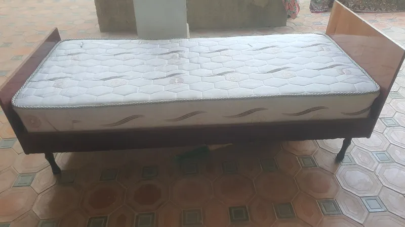 1 kishilik divan