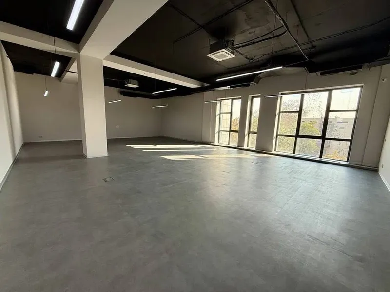 Аренда помещения улица Махтумкули ARCA Mebel, 1219м² — фото 2