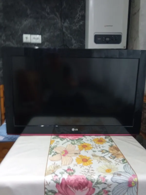 Продаётся телевизор LG в отличном состоянии цена 100 $ — фото 6