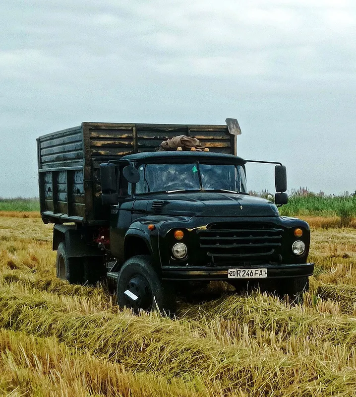 selxoz zil 130..
