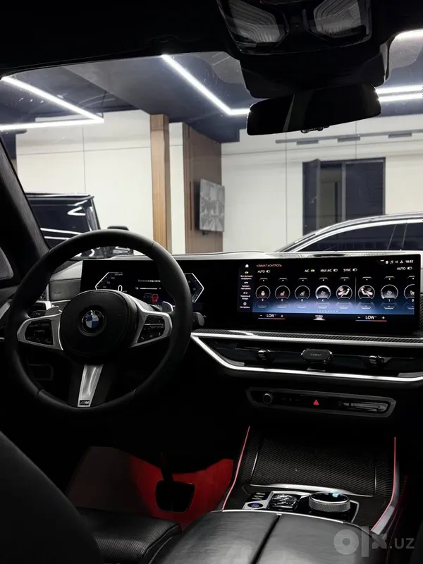 BMW X7 xDrive 40i 8 BMW X7 xDrive 40i 8