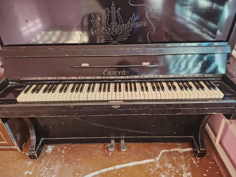 Enisiy pianino holati juda yaxshi faqat bir kishi foydalangan. — фото 4