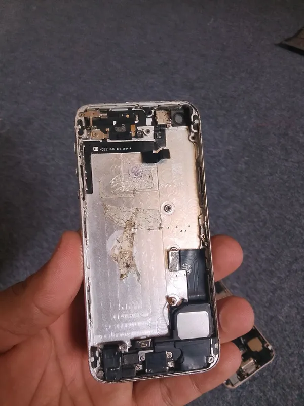 Zapchasga telfon va koʻrpuslar 4 Zapchasga telfon va koʻrpuslar 4