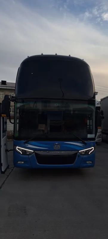 Sayohat uchun avtobus 59 o’rindiqli