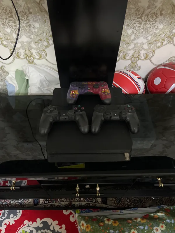 PlayStation 4 fat PlayStation 4 fat