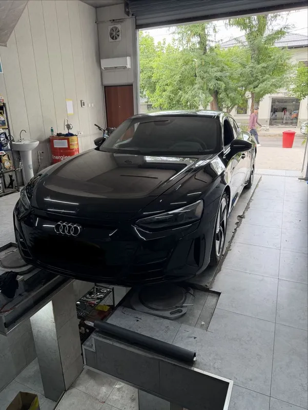 Audi e-tron GT обмен
