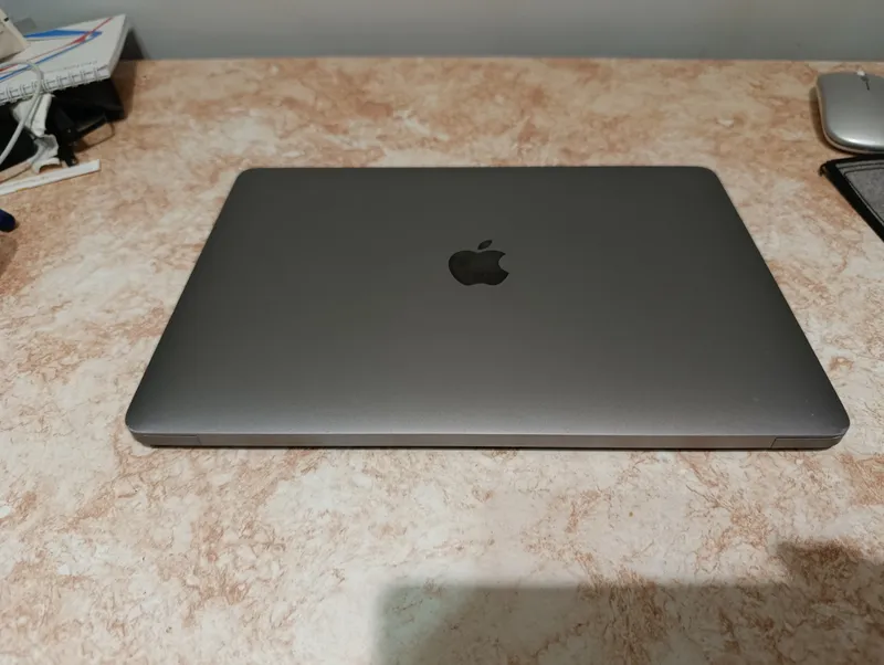MacBook Air M1 5 MacBook Air M1 5