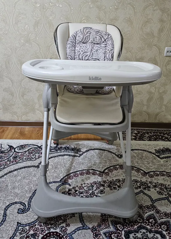 детский стул, чистый, новый 1