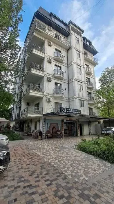 гостиничный комплекс 3 500 м² | 72 номера | 7 этажей