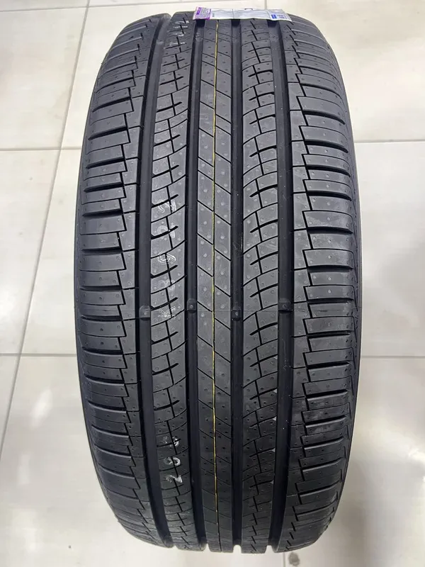 Nexen 235/50/19 2