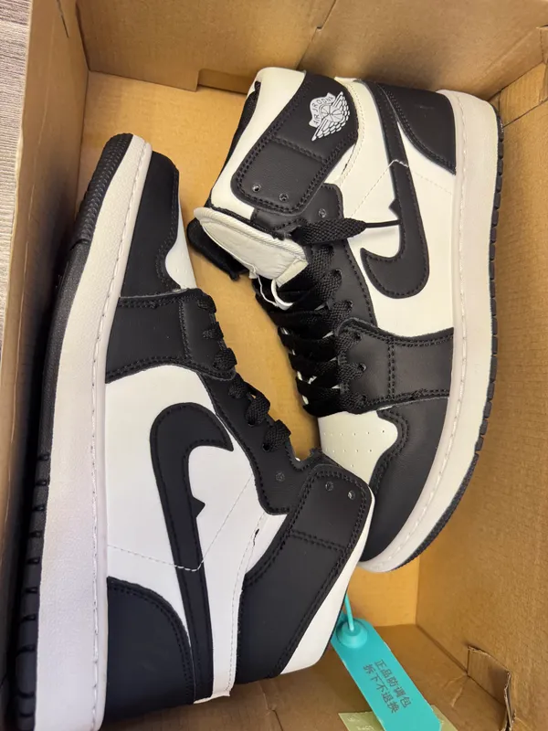 Кроссовки Jordan 2