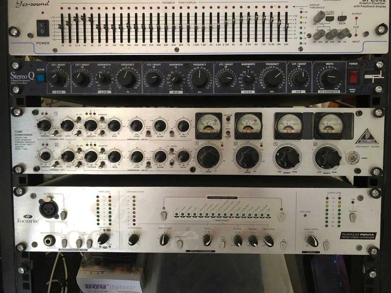компрессор/лимитер BEHRINGER TUBE COMPOSER T1952 — фото 1