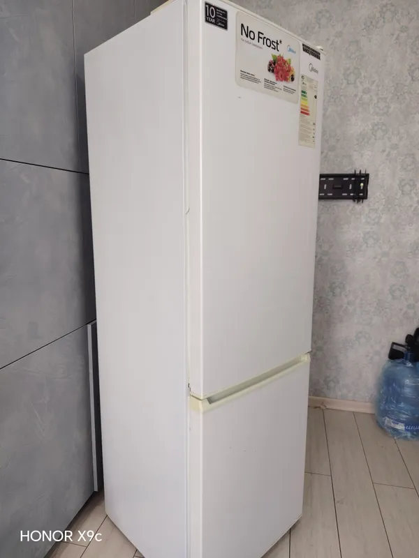 Холодильник Midea HD-400RWEN 2