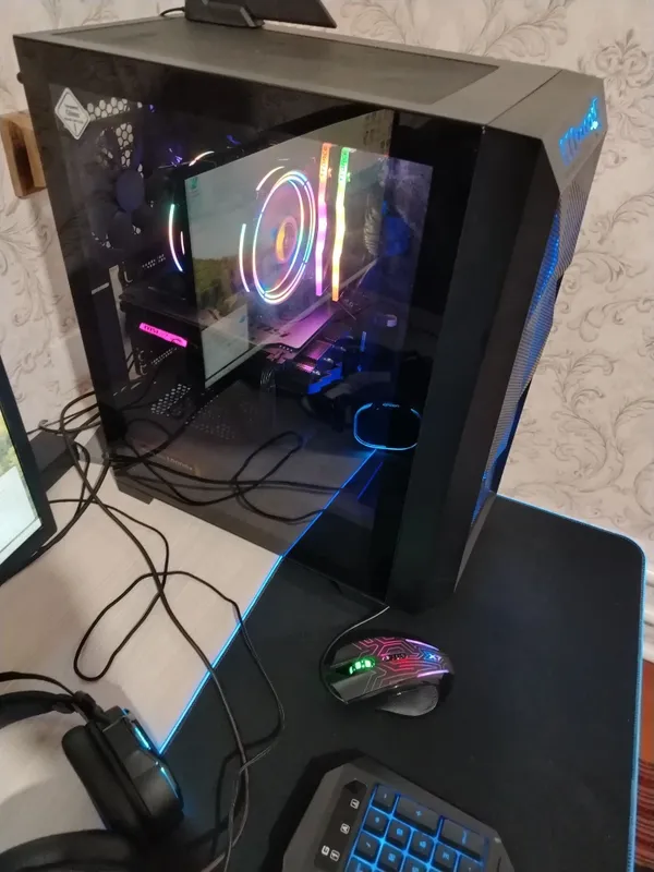 Продаю кейс core i5 1
